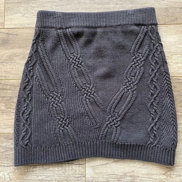 Anthropologie Cable Knot Gray Sweater Skirt Medium Winter Cozy Mini Short Warm - Picture 3 of 4